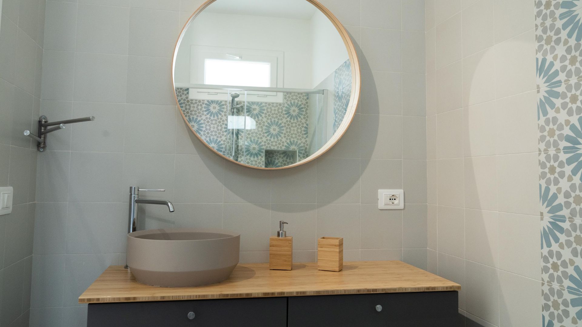 xr:d:DAGCIv1ht8M:6,j:1452835444858325771,t:24041119